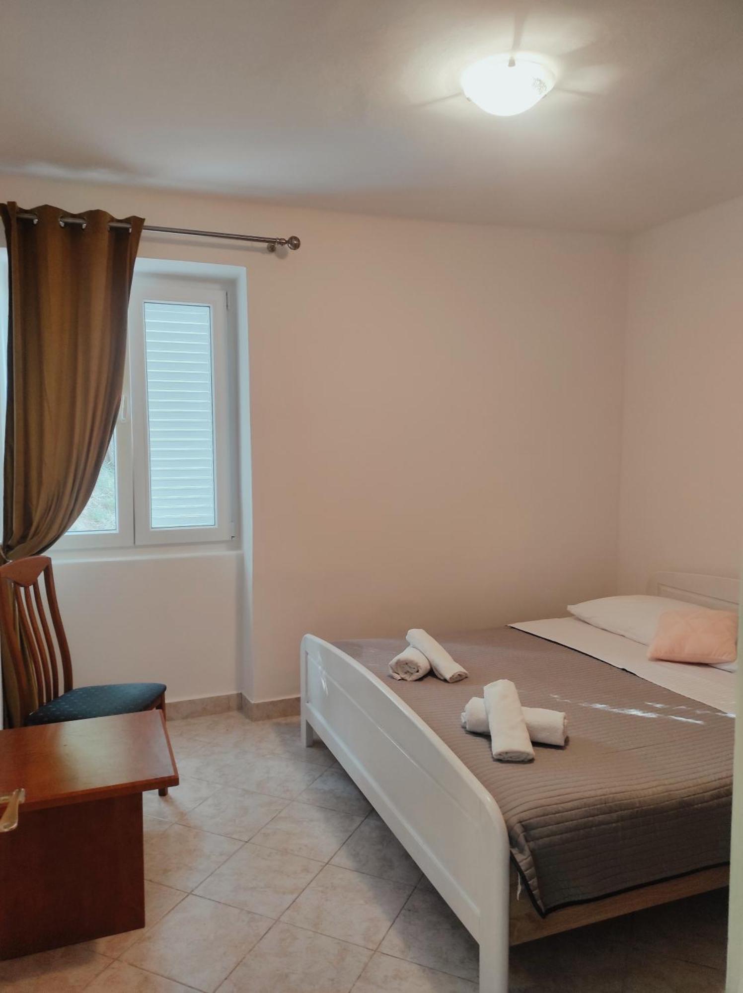 Apartman Daniel With Free Parking Mundanije Extérieur photo