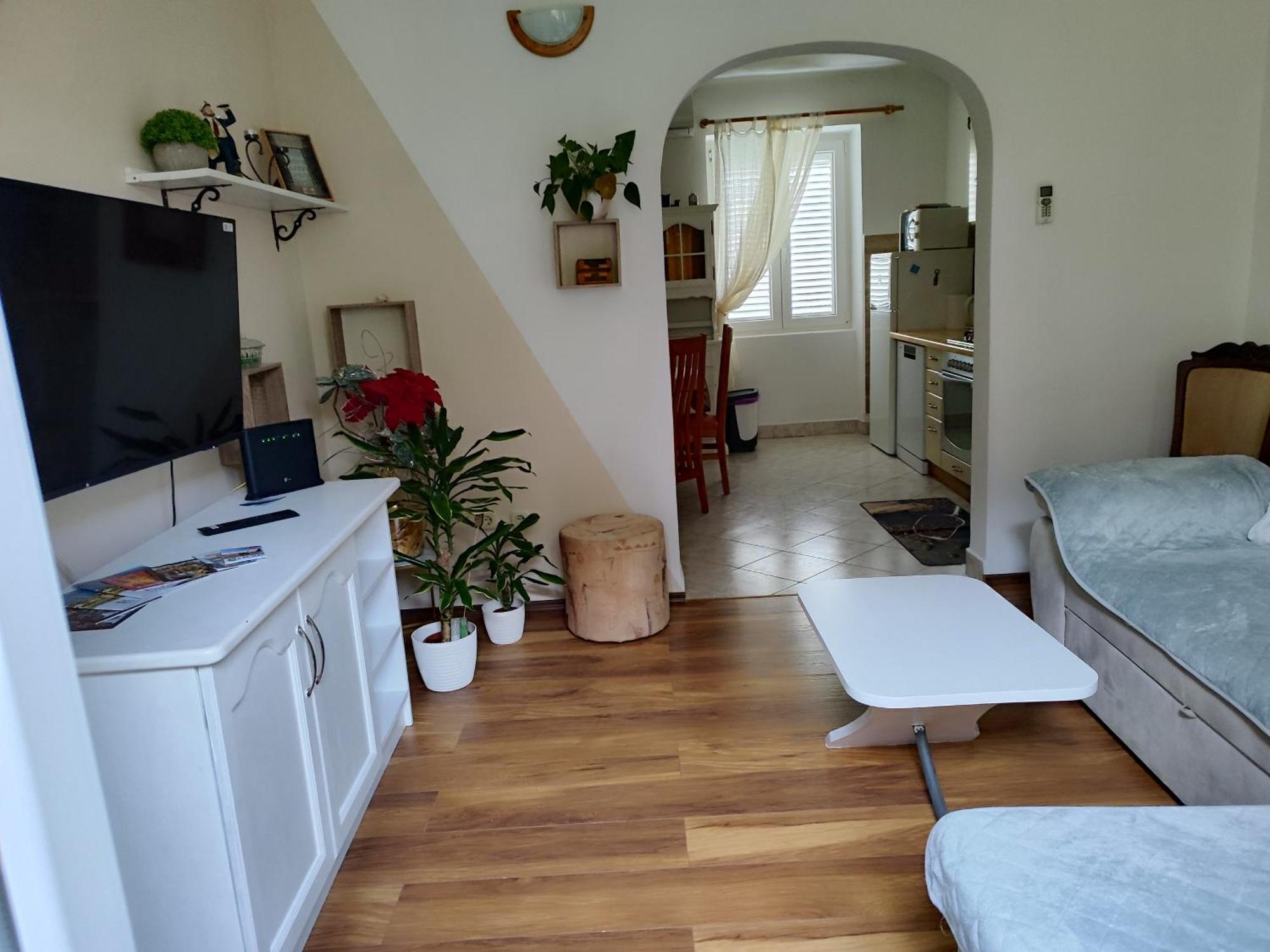 Apartman Daniel With Free Parking Mundanije Extérieur photo